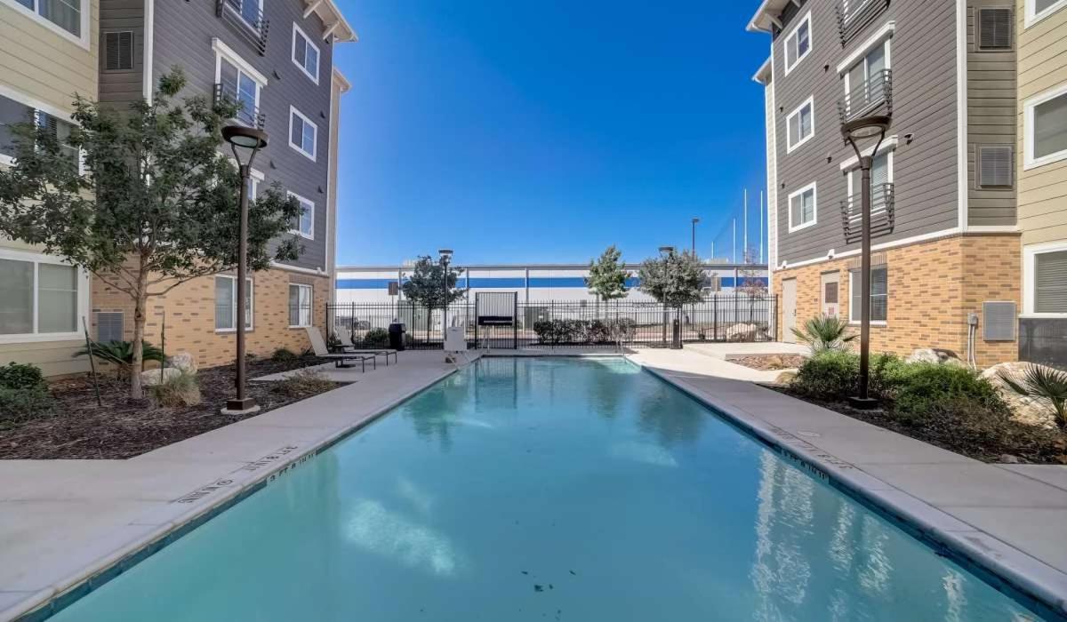 Apartment Simplicity 1306 I Comfy & Modern 2bd Apt!